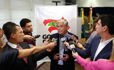 Em coletiva, Pinho Moreira anuncia desativação de ADRs e secretarias