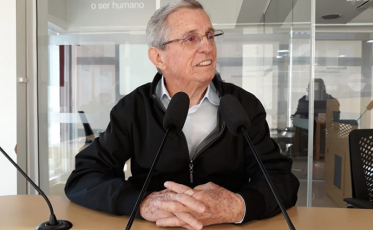 “Eu chego junto com os funcionários e saio depois”, diz José Locks