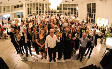 Governo de Içara premia destaques da economia