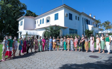 Encontro de primeiras-damas e prefeitas catarinenses amplia rede de voluntariado no Estado