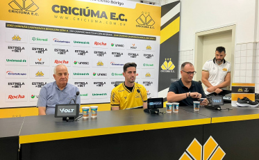 “Quando surgiu a oportunidade, não pensei duas vezes”, diz Matheus Mancini sobre acerto com Criciúma