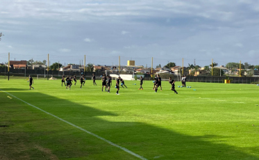 Com três gols de João Carlos, Criciúma goleia o Guarani de Palhoça em jogo-treino