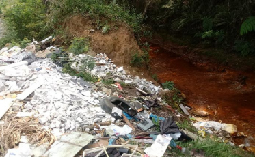 Operação Primavera da Defesa Civil orienta sobre a poluição em rios