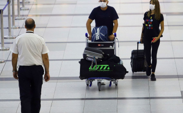 Governo restringe entrada de estrangeiros no país por 30 dias
