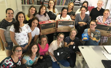 Escolas recebem ares-condicionados e computadores em Nova Veneza