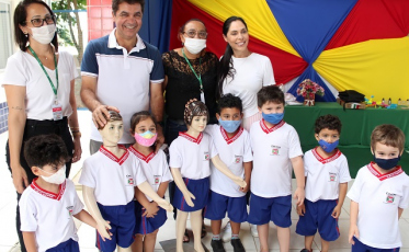 Entrega de uniformes escolares já alcançou 33 unidades de ensino