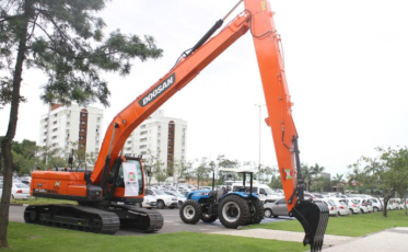 Criciúma investe R$ 645 mil na compra de escavadeira hidráulica