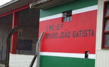 Forro desaba em escola de Criciúma. Volta às aulas não será afetada