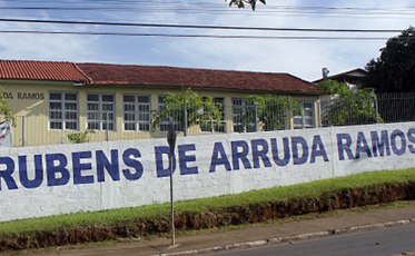 Comunidade da Escola Rubens de Arruda Ramos não quer o colégio militar