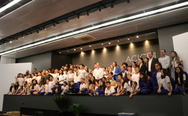 Escolas são apadrinhadas por empresários na ACIC