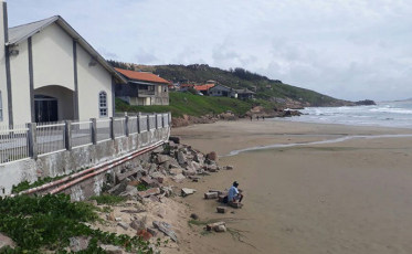 Marinha alerta sobre vento forte na região