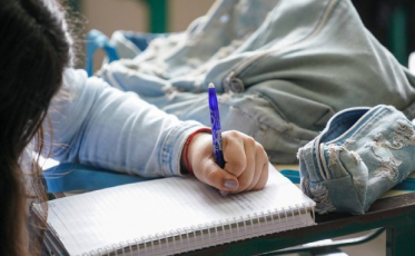 Dívida atrasada impede alunos de Içara de se matricularem em rede municipal de Criciúma