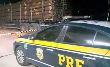 PRF flagra caminhão com quase 10 toneladas de excesso na BR 101 em Criciúma