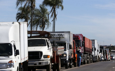 FIESC entra na Justiça para liberar caminhões