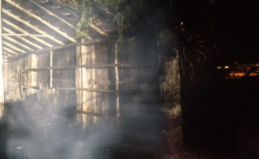 Incêndio atinge depósito de lenha em Urussanga
