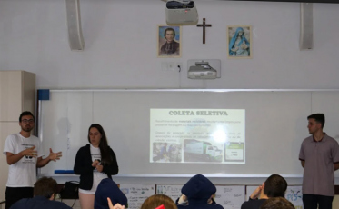 Famcri ministra palestra sobre coleta seletiva
