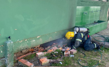 Escola em Içara é alvo de incêndio