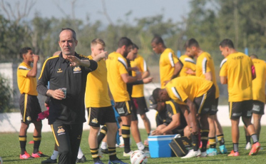 Léo Gonçalves será integrado ao plantel em janeiro; Tiago Marques apenas em março