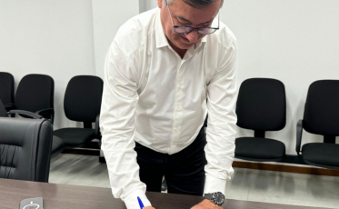 Ricardo Fabris assume como prefeito interino de Criciúma