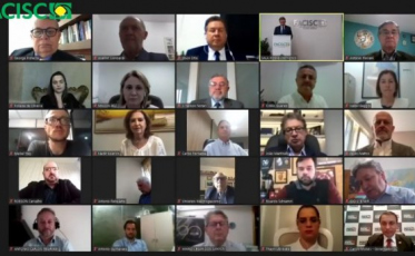 Governador participa de posse do novo presidente da Facisc