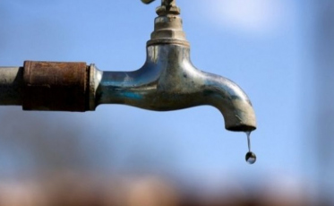 15 dias sem água: Carmel tenta acordo com a Casan e individualização de faturas