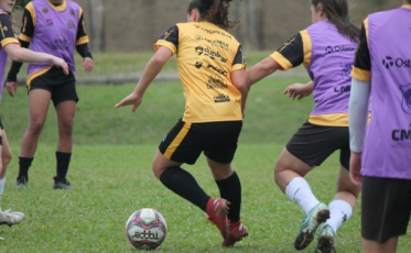 Feminino sub-14 inicia disputa da Liga de Desenvolvimento