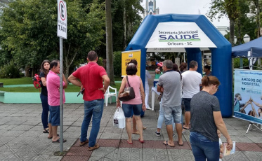 Orleans vacina mais de 1200 pessoas no Dia D contra febre amarela