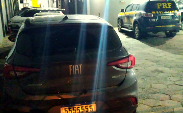 Em menos de 24h, outro carro alugado não devolvido é recuperado na BR-101