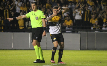 Felipe Vizeu foi a ausência na reapresentação desta segunda-feira