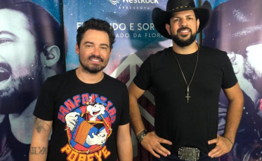 Show de Fernando e Sorocaba atrai milhares de pessoas ao Parque Prefeito Altair Guidi (VÍDEO)