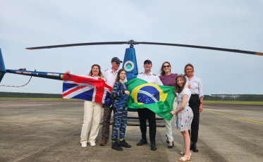 Criciumense completa viagem e se torna o primeiro brasileiro a dar a volta ao mundo de helicóptero