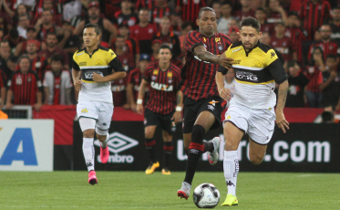 Criciúma não vence o Athletico-PR como visitante há quase 30 anos 