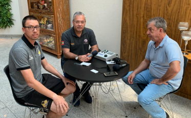De uma família de futebolistas: Fernando Gil, auxiliar de Waguinho