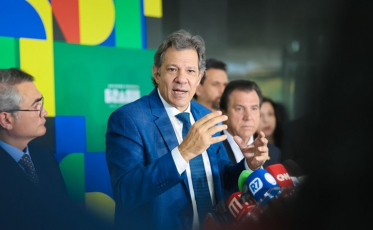 Fazenda anuncia regra que facilita consignado para CLT