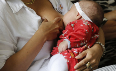 INSS analisa milhares de pedidos de salário-maternidade parados