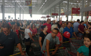 Fort Atacadista inaugurado e com grande público