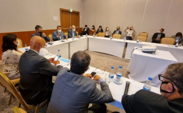 Em Brasília, governador reforça pautas da saúde com bancada federal catarinense