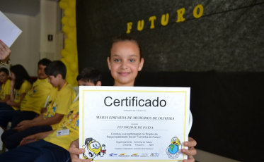 Entrega de certificados encerra viagens da Turminha do Futuro