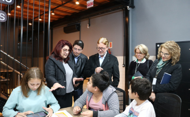 Acic conhece estrutura e projetos da Abadeus