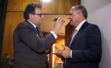 “Brasil ficou caro antes de ficar rico”, diz Alckmin