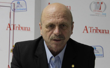 “Prostituíram a política brasileira”, diz Ronaldo Benedet