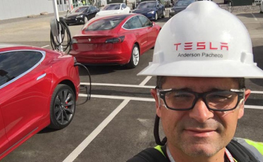 Satc recebe engenheiro de carros elétricos para palestra