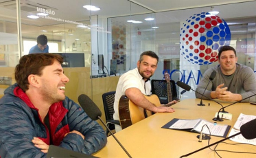 “É difícil viver de música, é um hobby para nós”