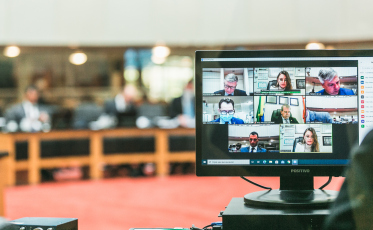 Comissão de Constituição e Justiça da Alesc aprova remuneração mínima para o magistério público estadual