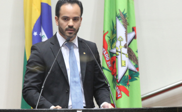 Decisão sobre a nomeação Filipe Mello fica para a próxima semana