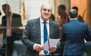 Parlatório recebe José Milton Scheffer nesta segunda-feira (VÍDEO)