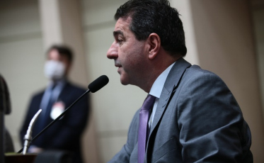 A leitura das 84 páginas do relatório da Comissão do Impeachment 2