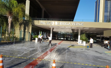 Assembleia conclui trabalho de sanitização de suas dependências