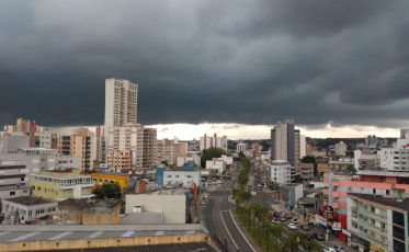 Bomba d´água: 35,8 milímetros em 20 minutos, aponta a Defesa Civil