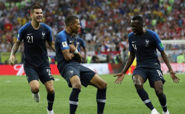 França conquista o mundo pela segunda vez